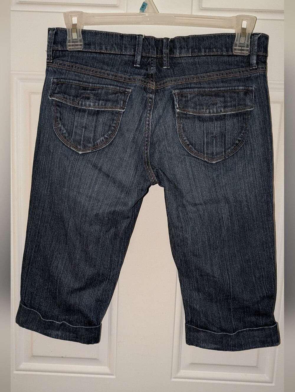 Old Navy Mid-Rise Dark Blue Denim Crop Bermuda Jeans VGUC - Picture 4 of 10